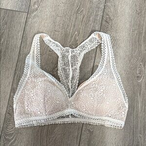 Victoria's Secret Lace Racerback Bralette small